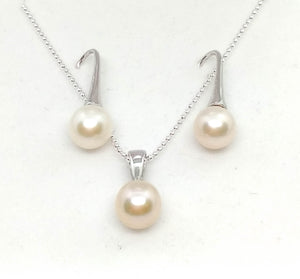Sea water Pearl Earrings and Necklace Set
